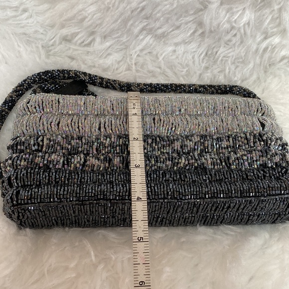 Gorgeous Lancôme ombré Aurora borealis seed bead wristlet - Picture 8 of 11